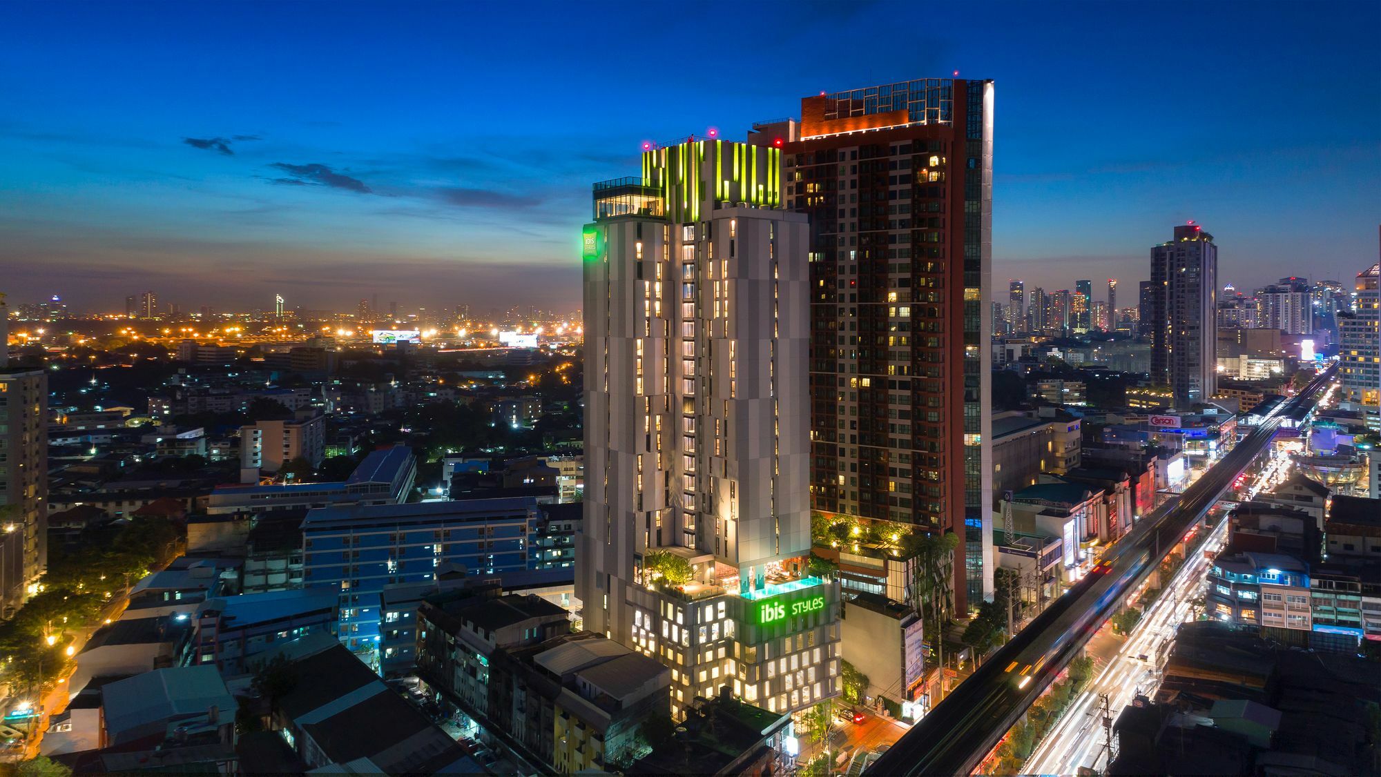 Ibis Styles Bangkok Sukhumvit Phra Khanong Hotel Ngoại thất bức ảnh